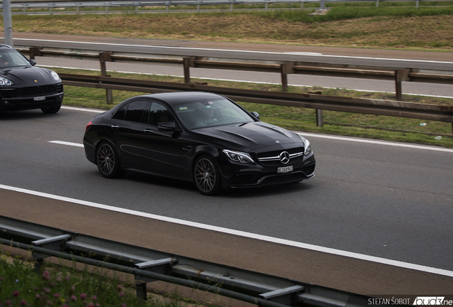 Mercedes-AMG C 63 S W205