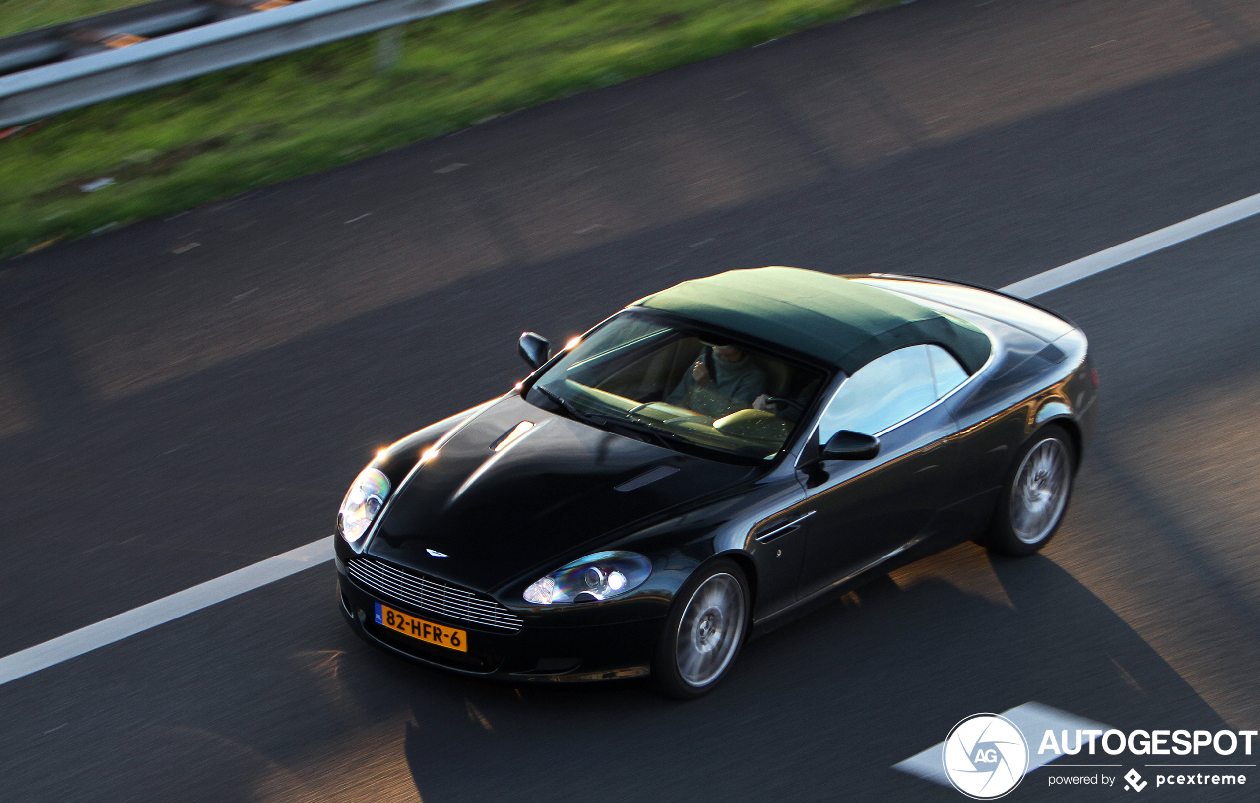 Aston Martin DB9 Volante