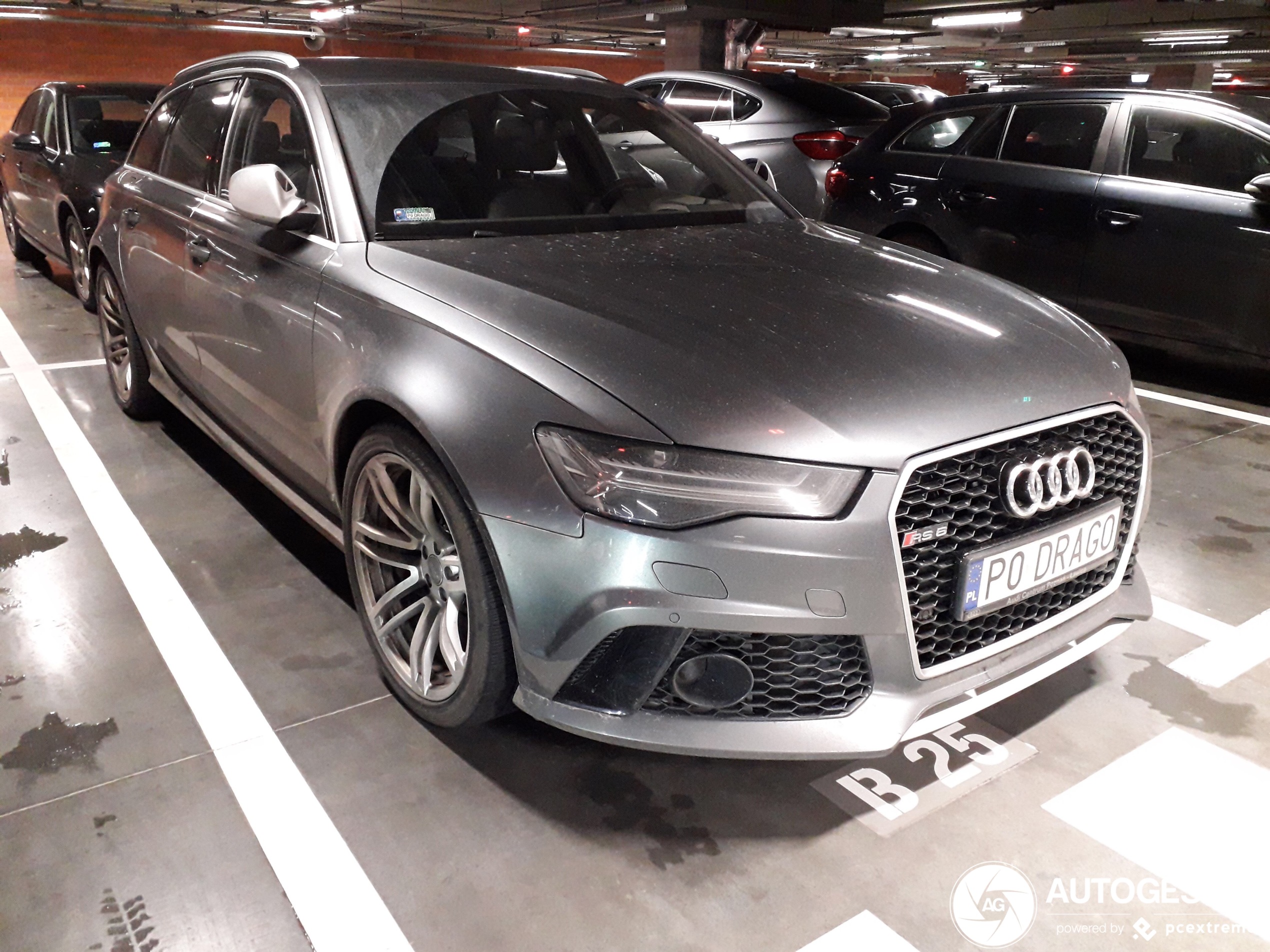 Audi RS6 Avant C7 2015