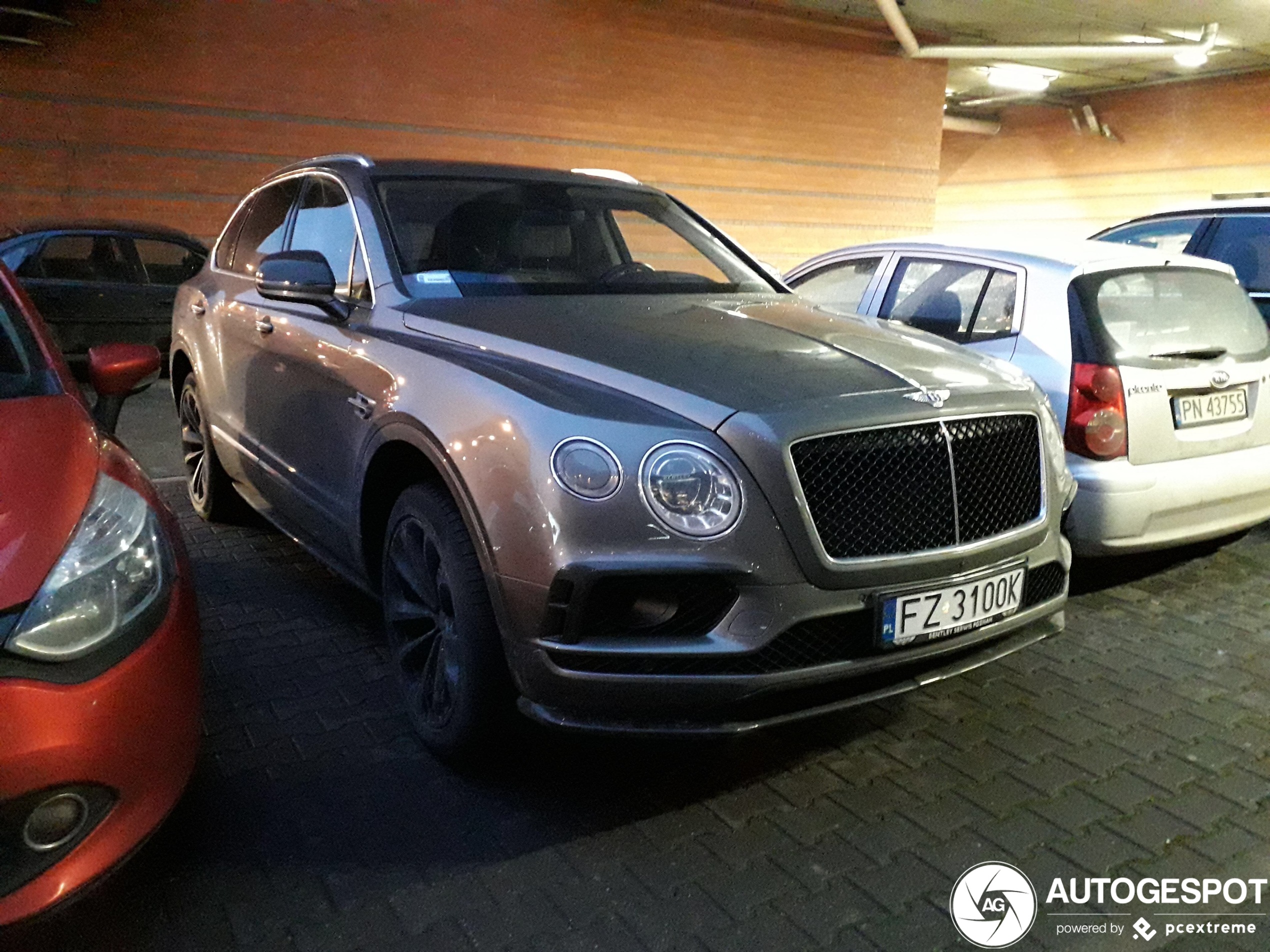 Bentley Bentayga V8