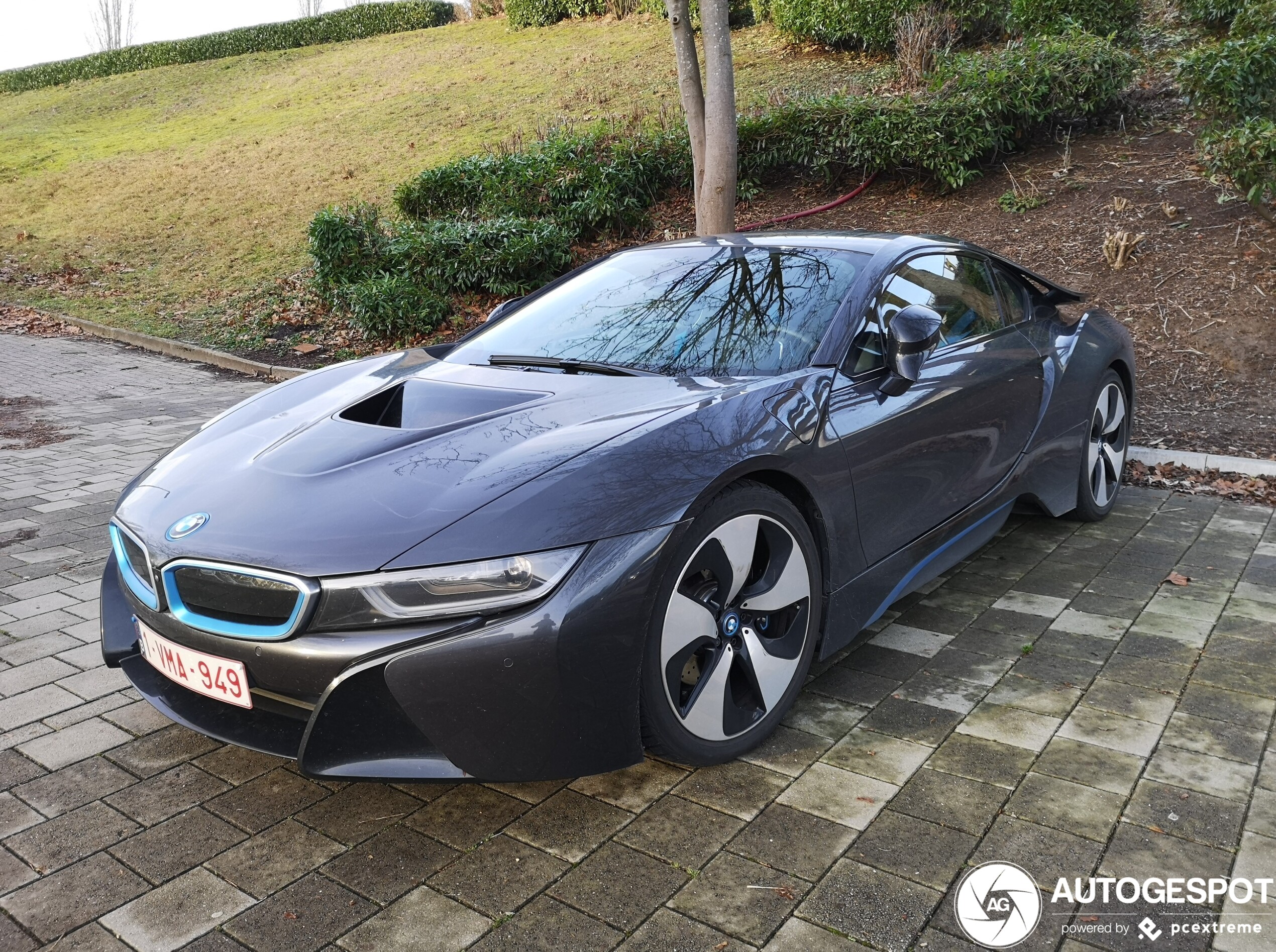 BMW i8