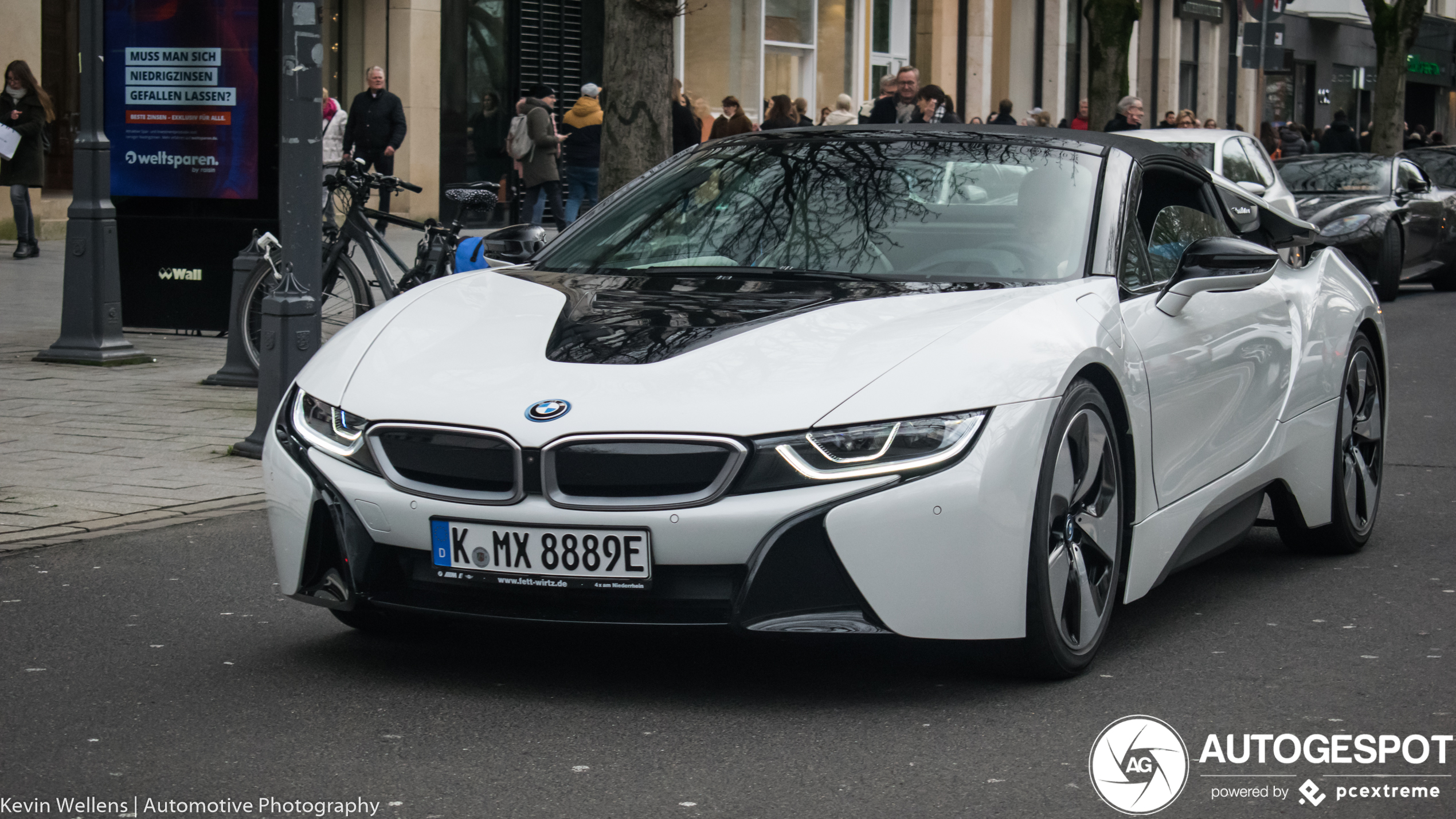 BMW i8 Roadster