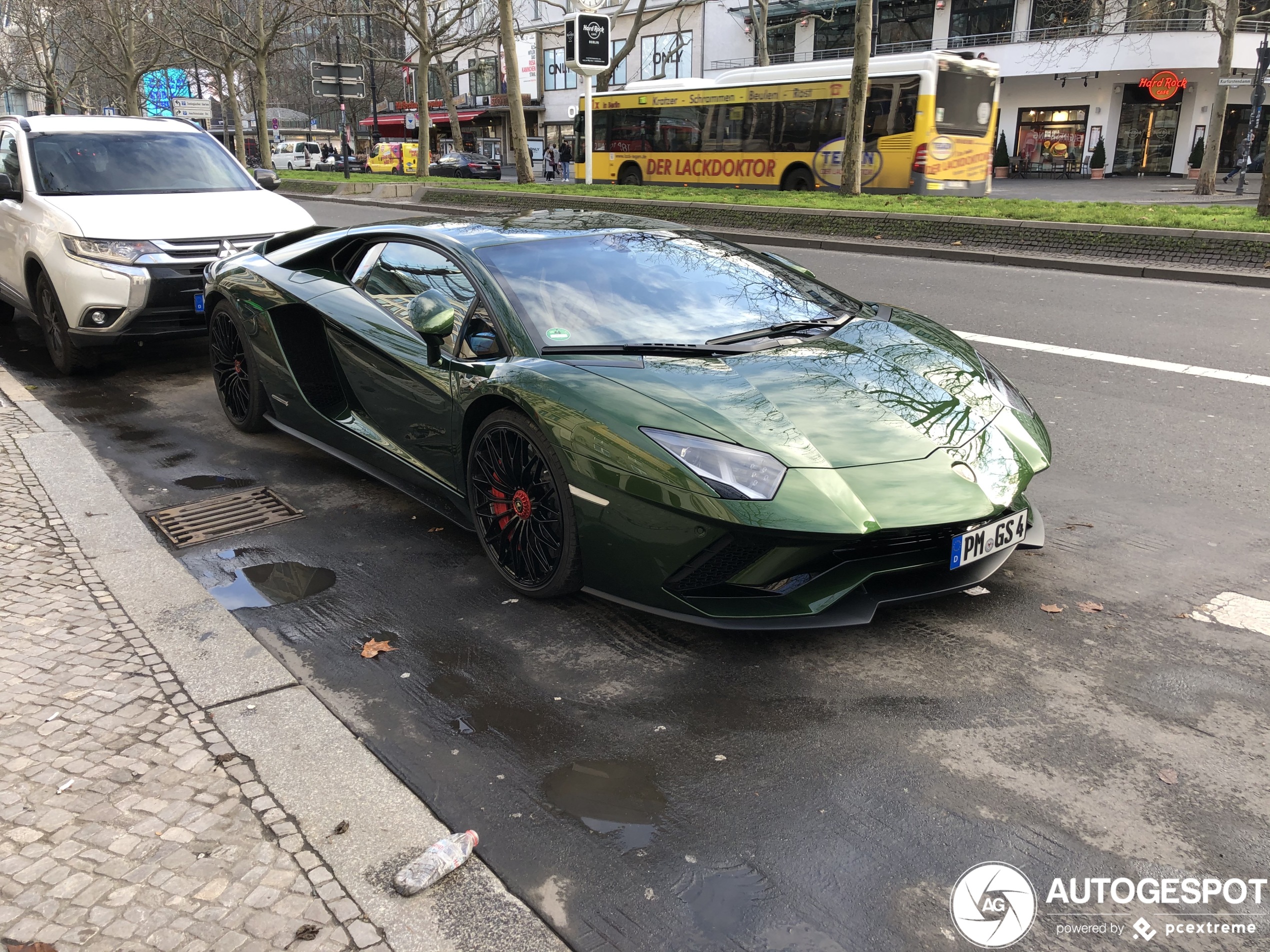 Lamborghini Aventador S LP740-4