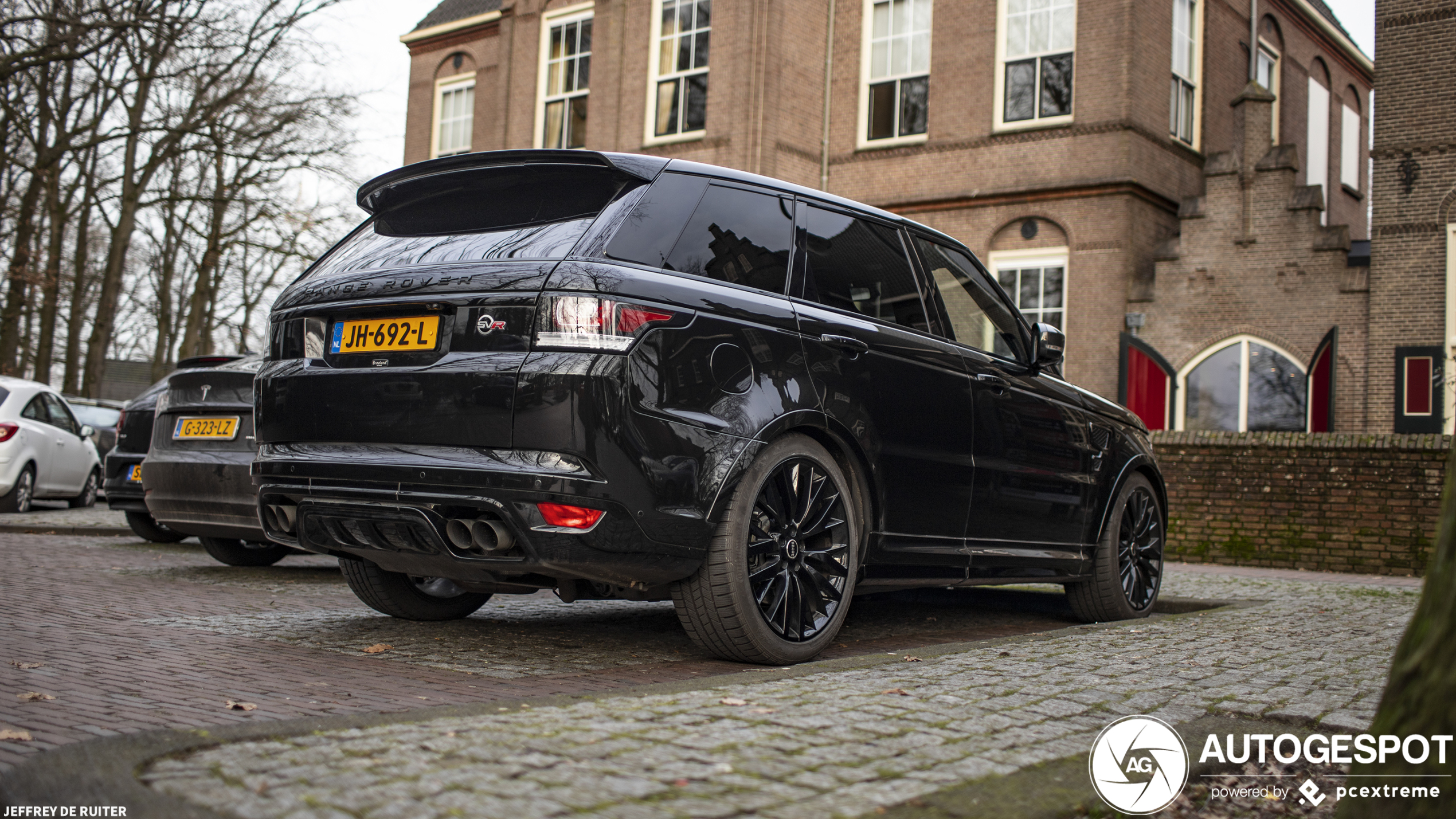 Land Rover Range Rover Sport SVR