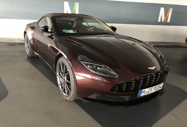 Aston Martin DB11 V8 Volante