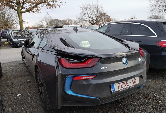 BMW i8