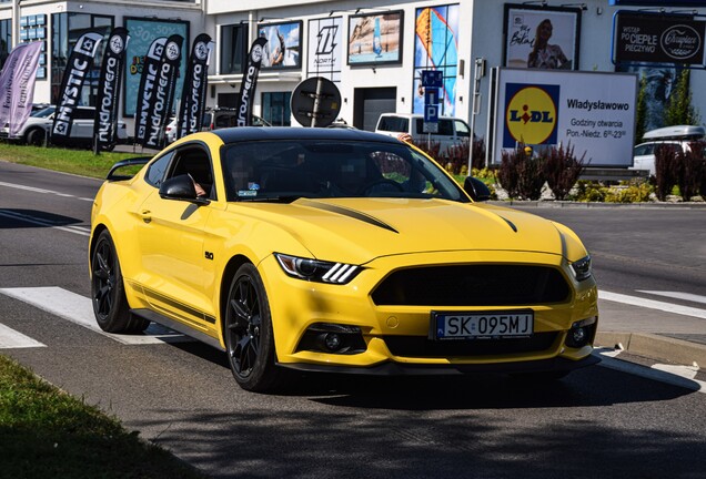 Ford Mustang GT 2015 Black Shadow Edition