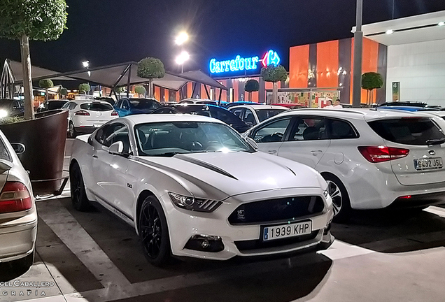 Ford Mustang GT 2015 Black Shadow Edition