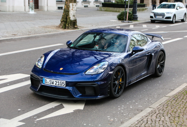 Porsche 718 Cayman GT4