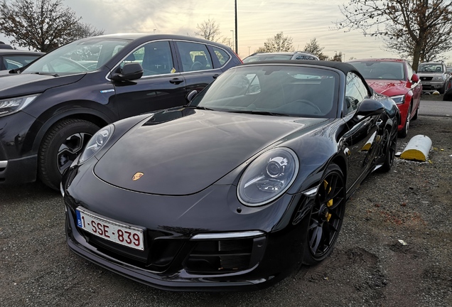 Porsche 991 Carrera 4 GTS Cabriolet MkII