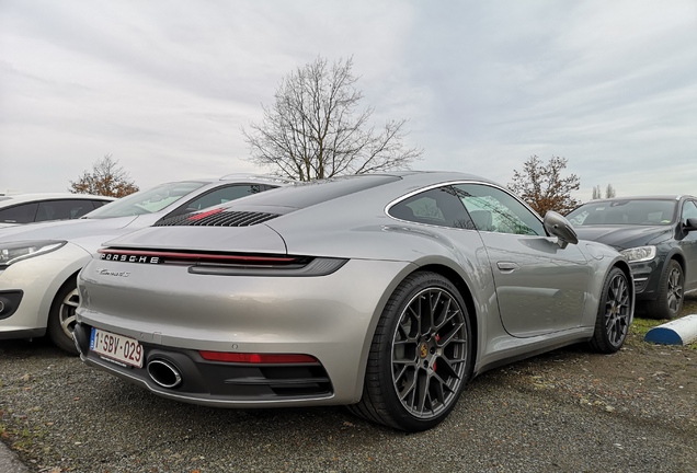 Porsche 992 Carrera 4S