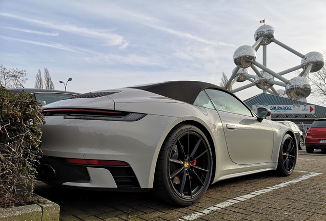 Porsche 992 Carrera 4S Cabriolet