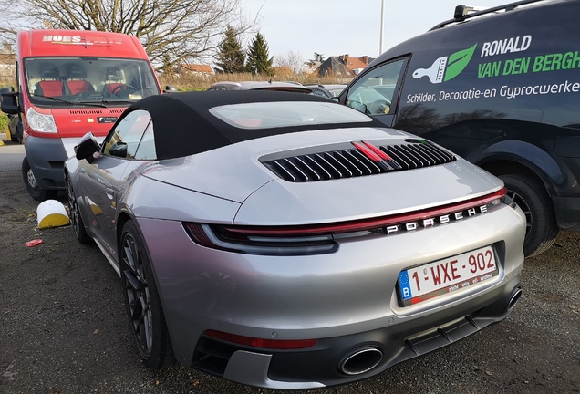 Porsche 992 Carrera 4S Cabriolet