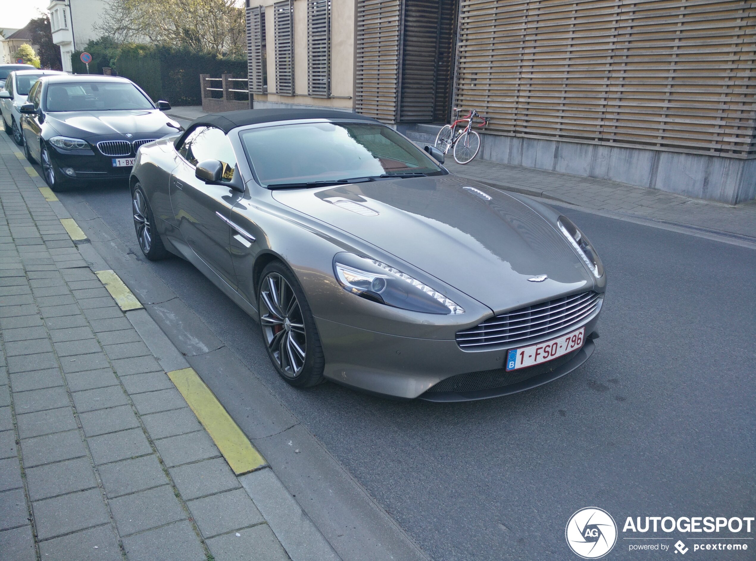 Aston Martin DB9 Volante 2013