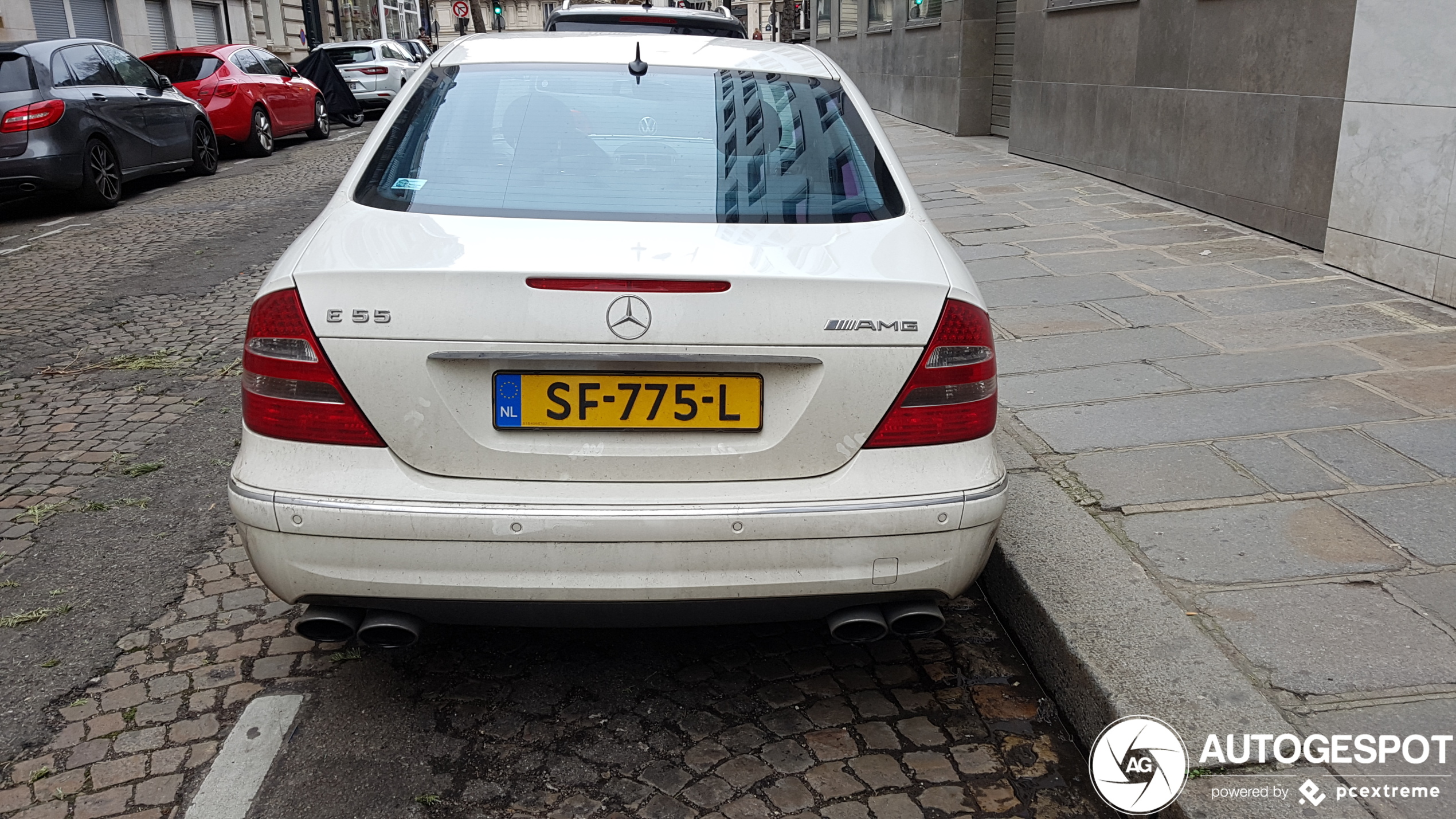 Mercedes-Benz E 55 AMG