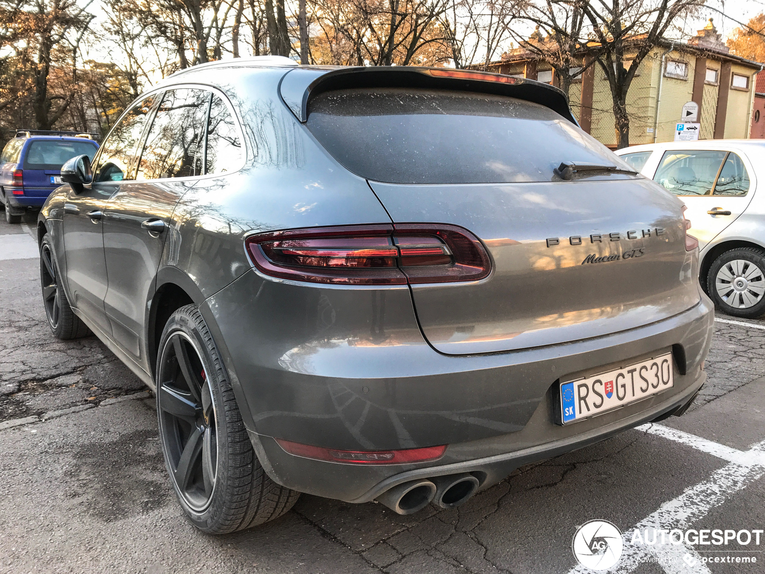 Porsche 95B Macan GTS