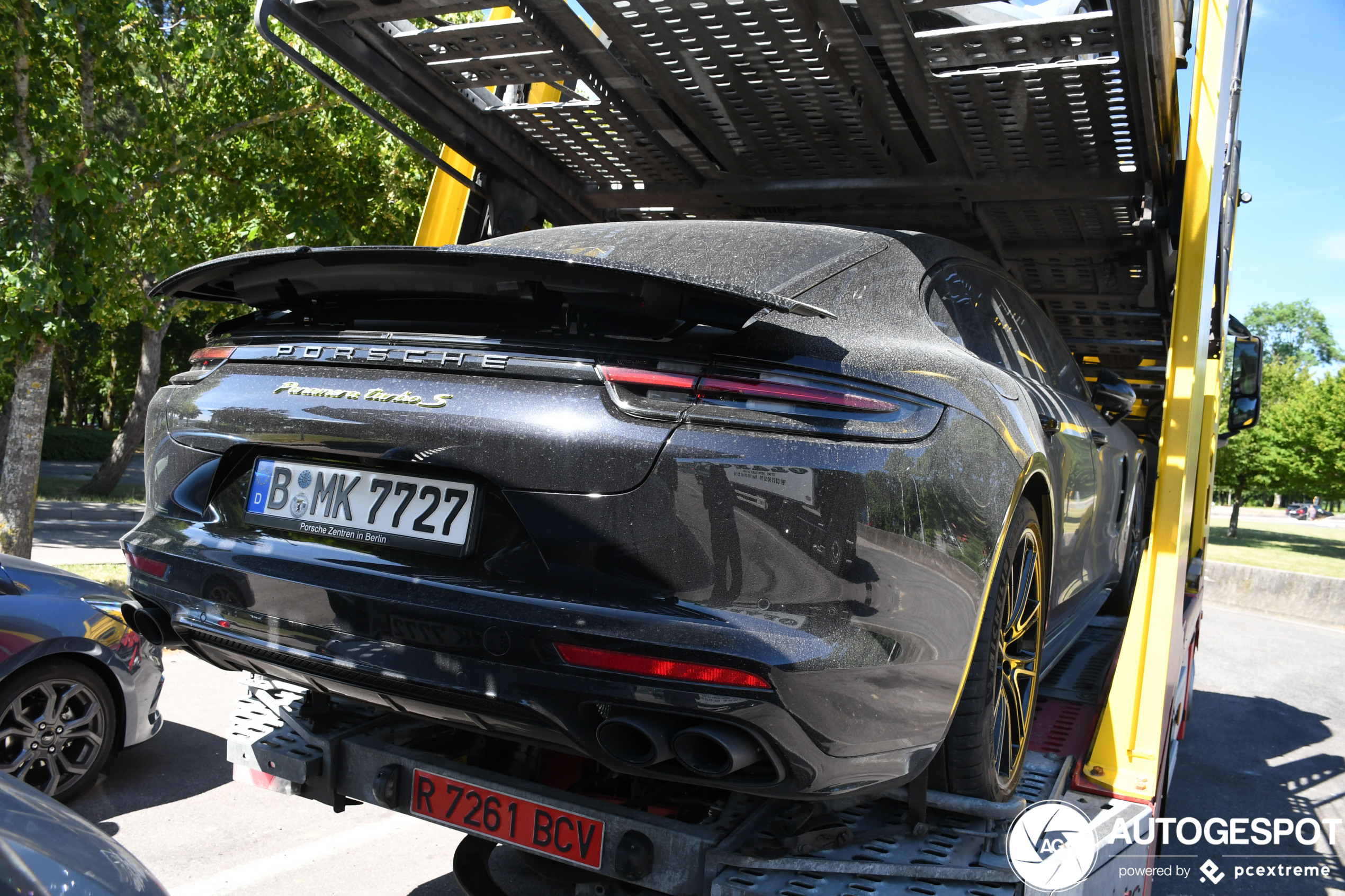 Porsche 971 Panamera Turbo S E-Hybrid