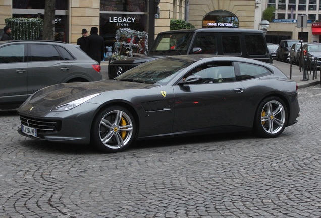 Ferrari GTC4Lusso