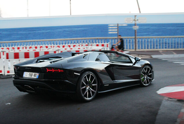 Lamborghini Aventador S LP740-4 Roadster