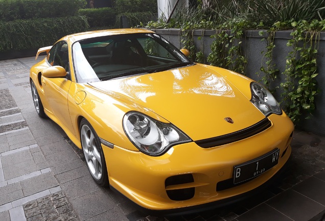 Porsche 996 GT2