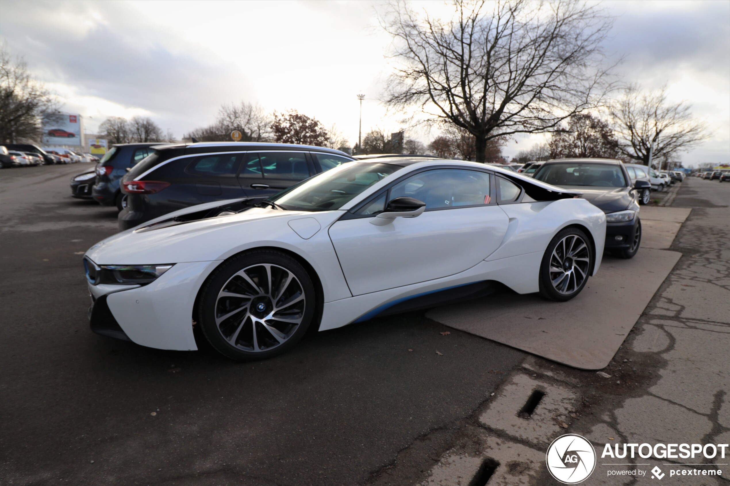 BMW i8