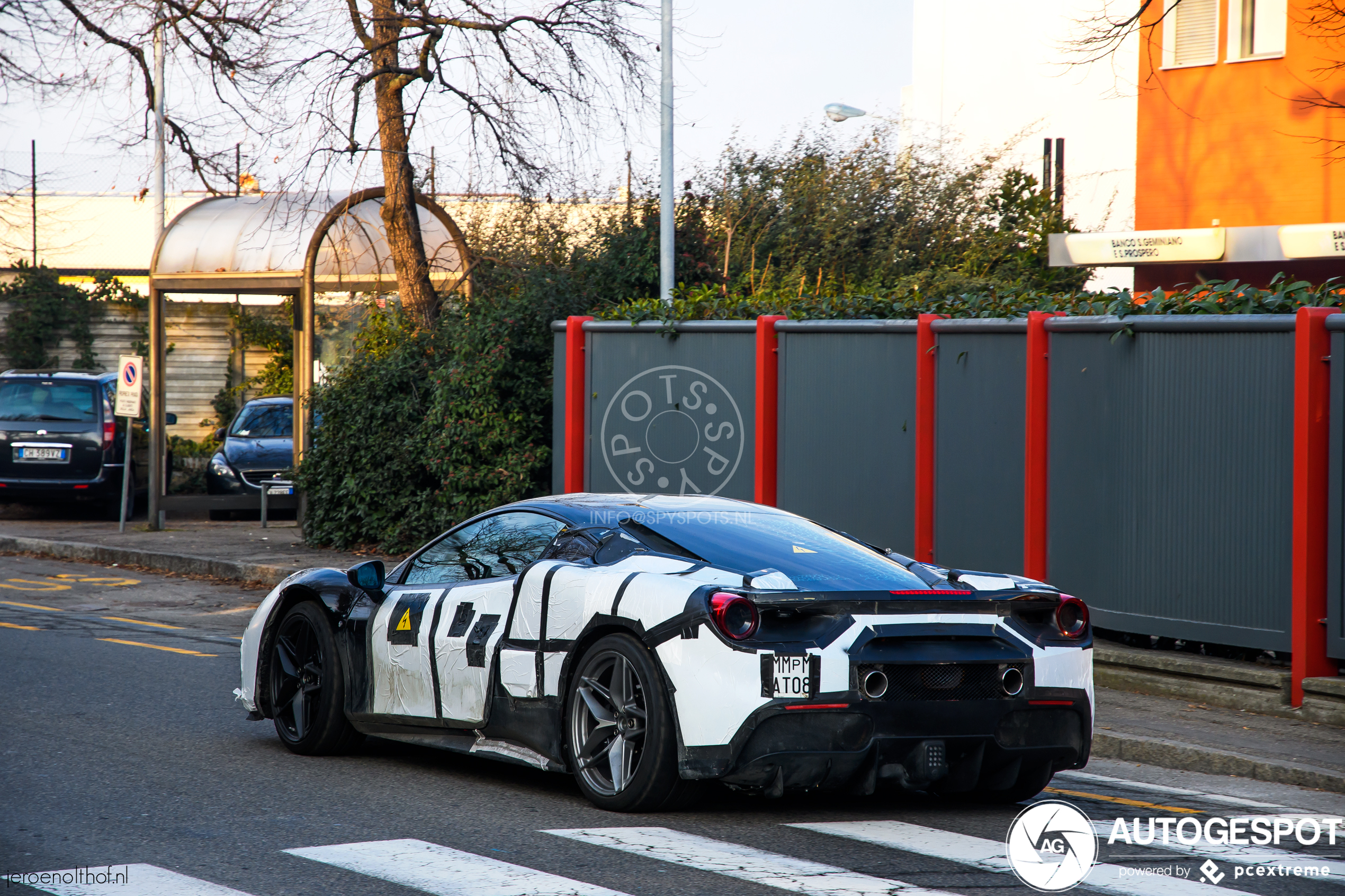 Wat spookt Ferrari uit met deze SF90 Stradale Mule?