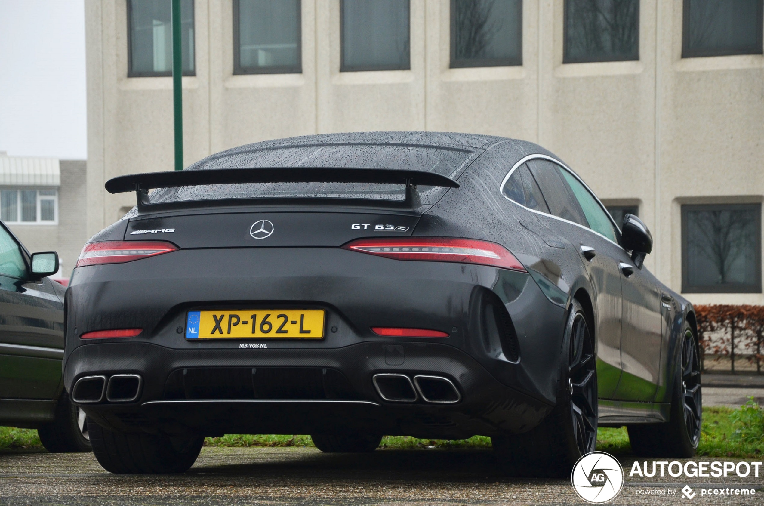 Mercedes-AMG GT 63 S X290