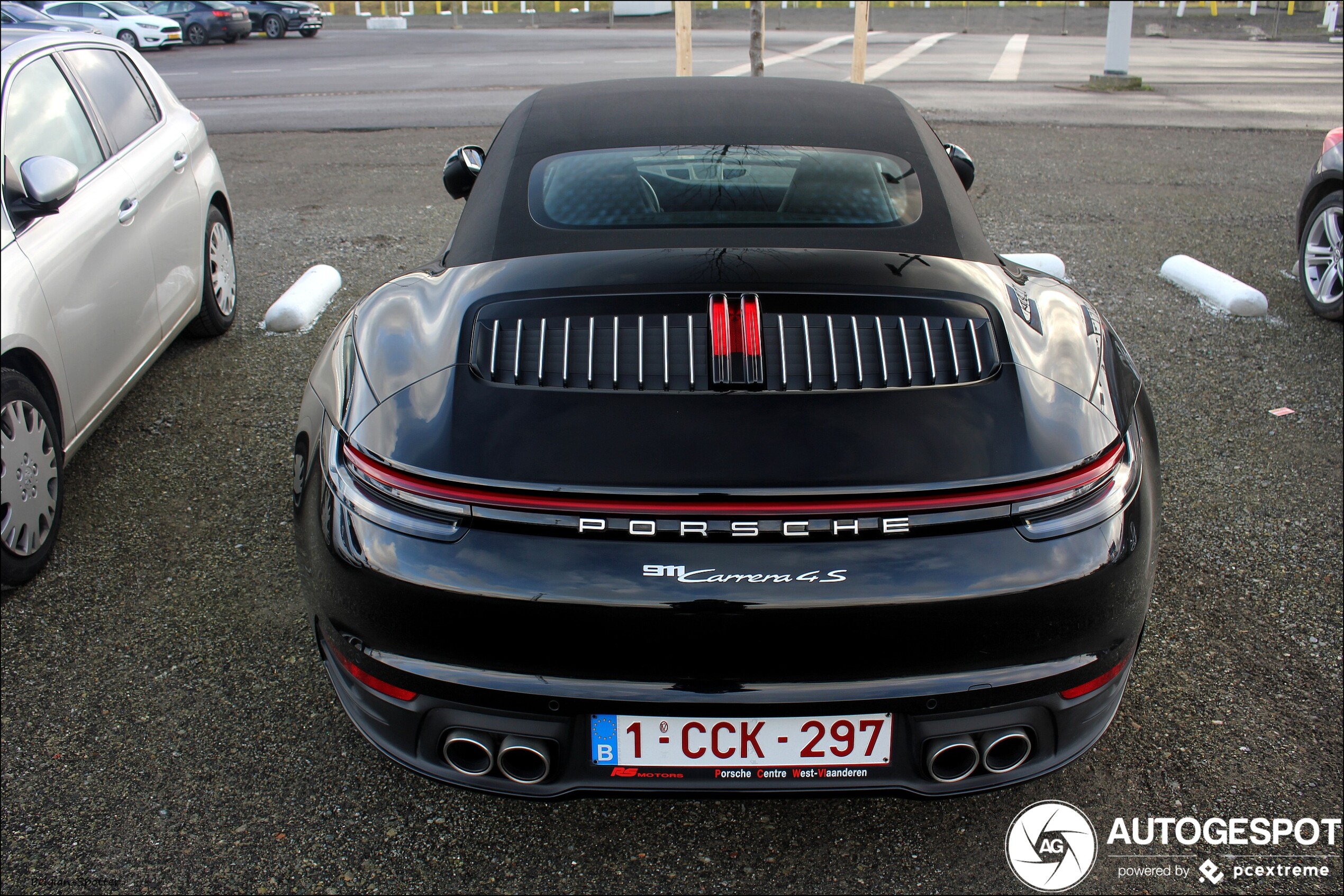 Porsche 992 Carrera 4S Cabriolet