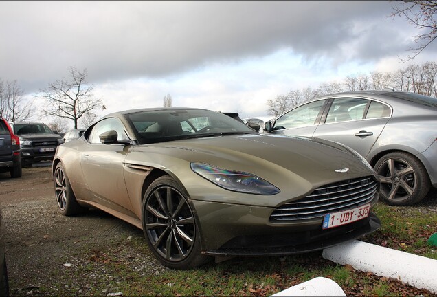 Aston Martin DB11 V8