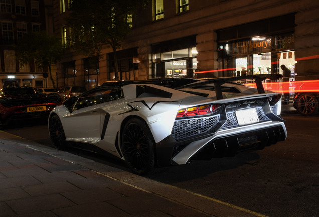 Lamborghini Aventador LP750-4 SuperVeloce Roadster