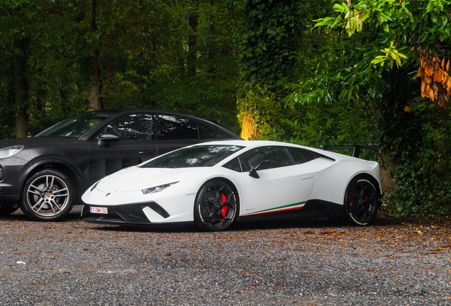 Lamborghini Huracán LP640-4 Performante