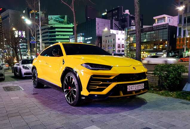 Lamborghini Urus