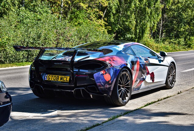 McLaren 570GT