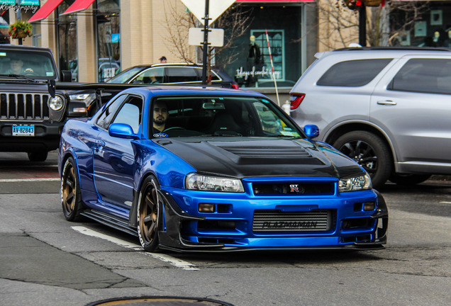 Nissan Skyline R34 GT-R V-Spec