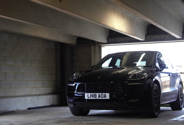 Porsche 95B Macan GTS