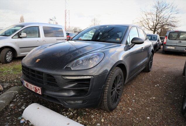 Porsche 95B Macan GTS