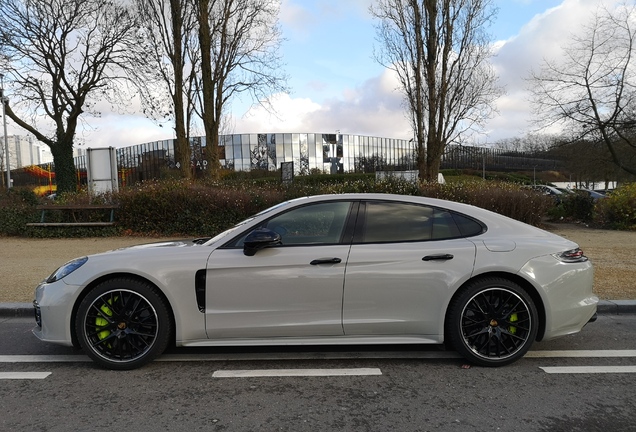 Porsche 971 Panamera Turbo S E-Hybrid