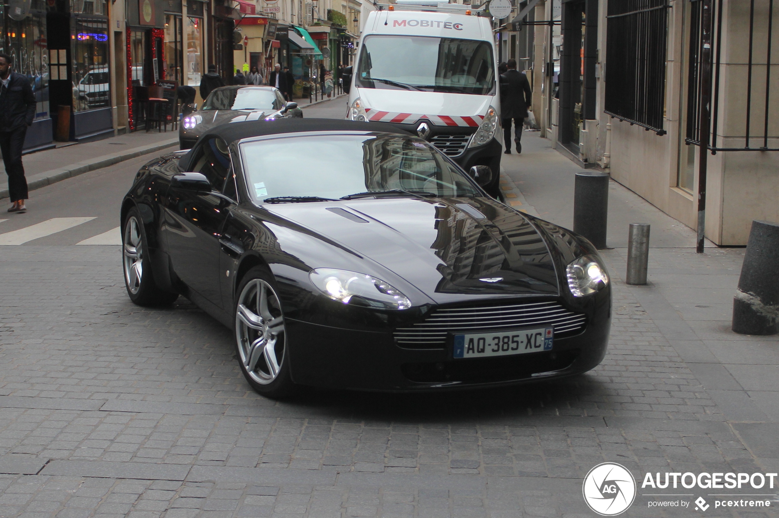 Aston Martin V8 Vantage Roadster