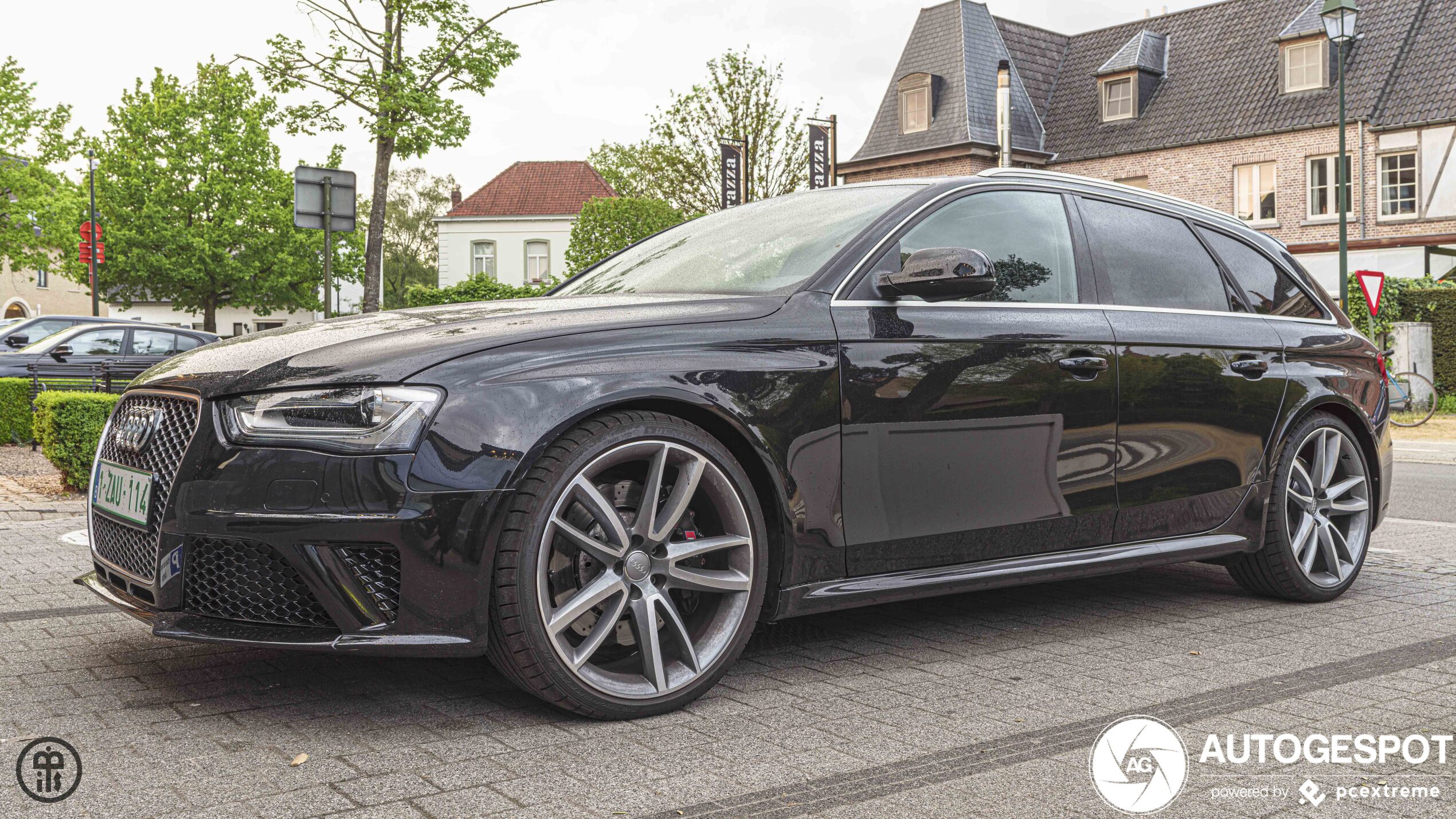 Audi RS4 Avant B8