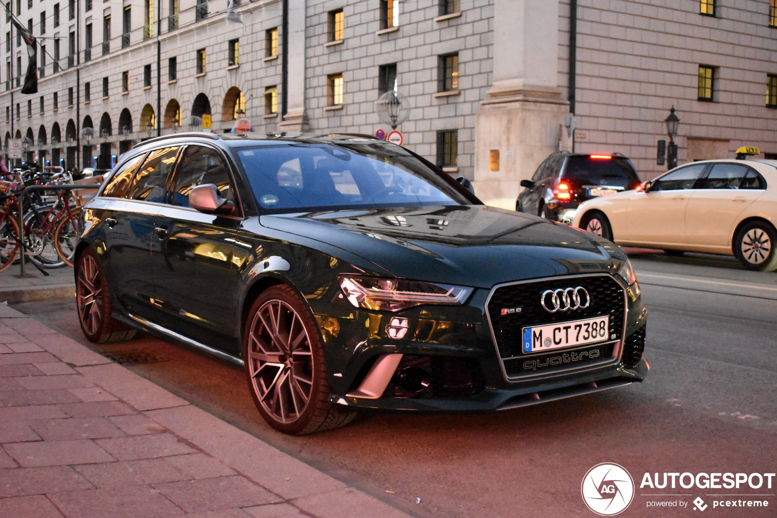 Audi RS6 Avant C7 2015