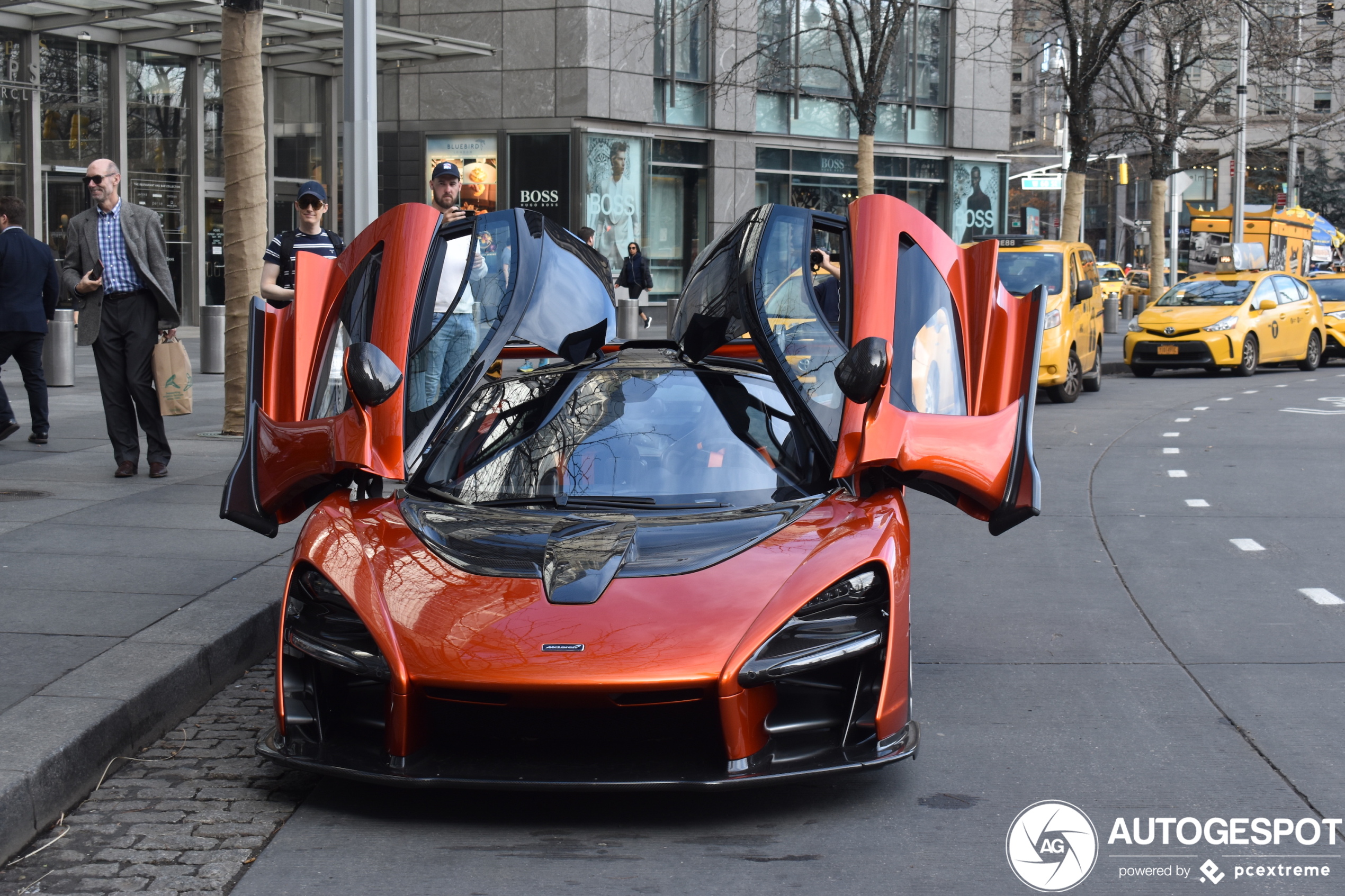 McLaren Senna is weer eens wat anders dan een gele taxi