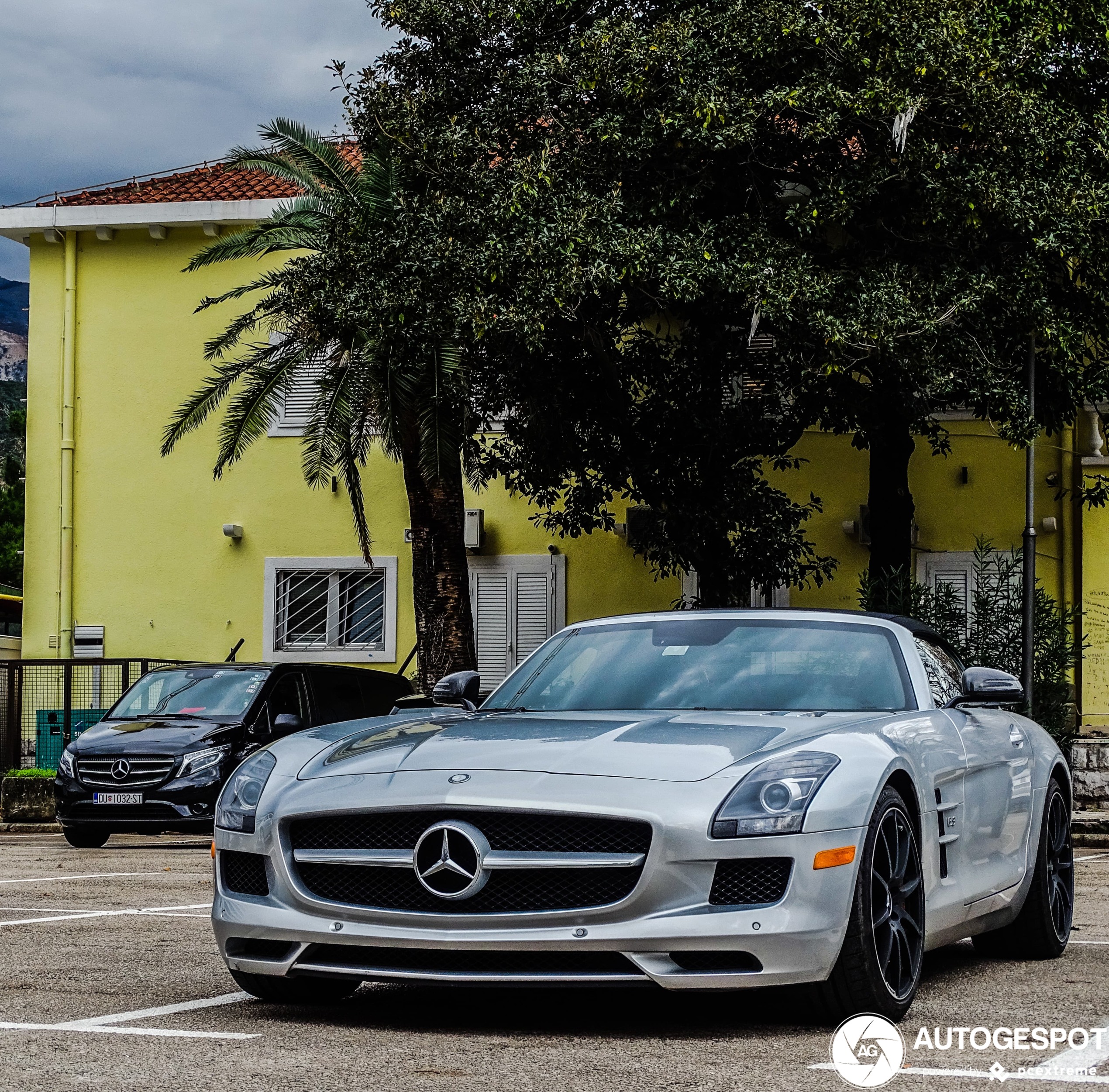 Mercedes-Benz SLS AMG Roadster