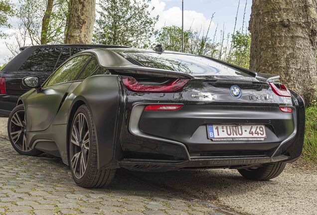 BMW i8 Protonic Frozen Black Edition