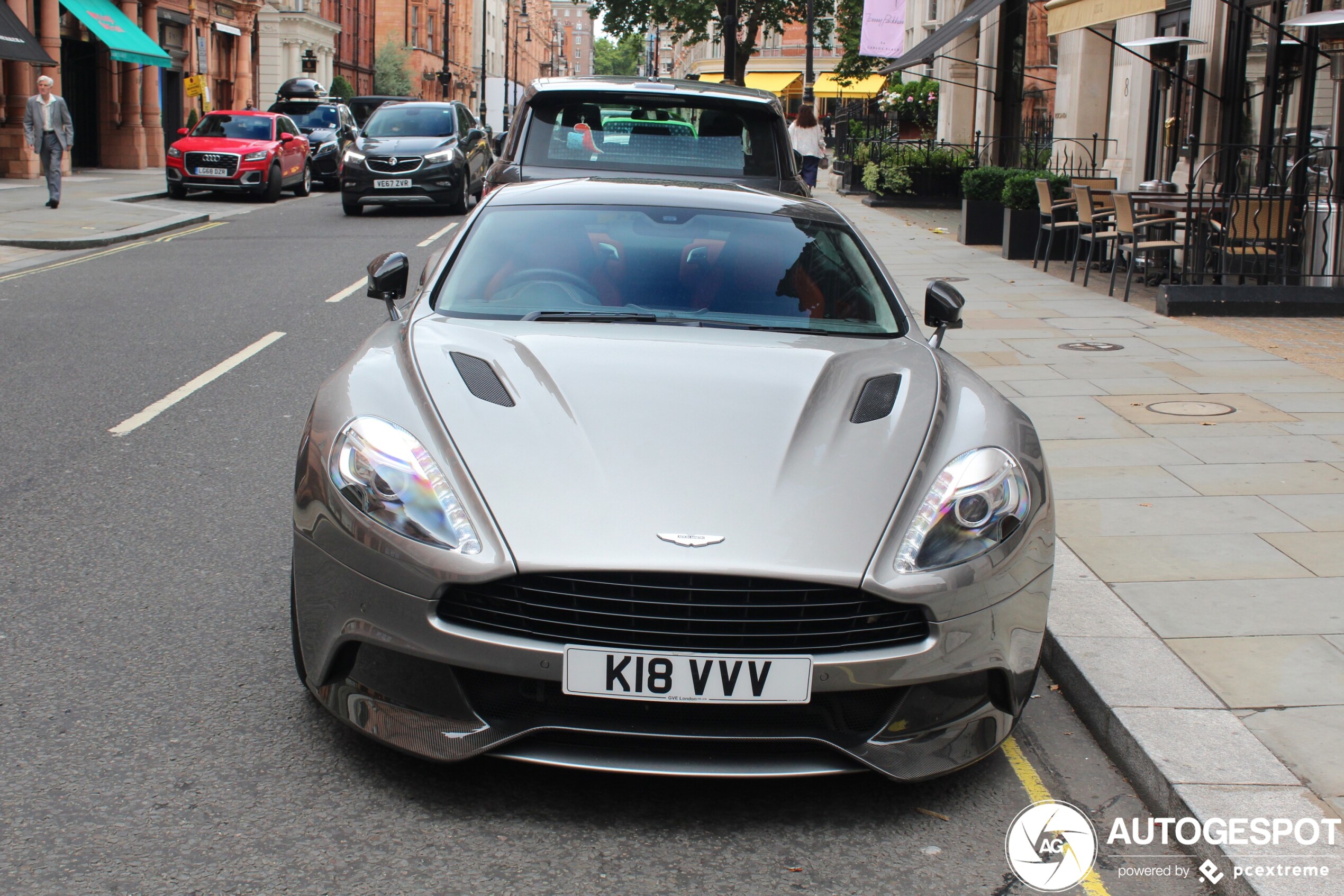 Aston Martin Vanquish 2013