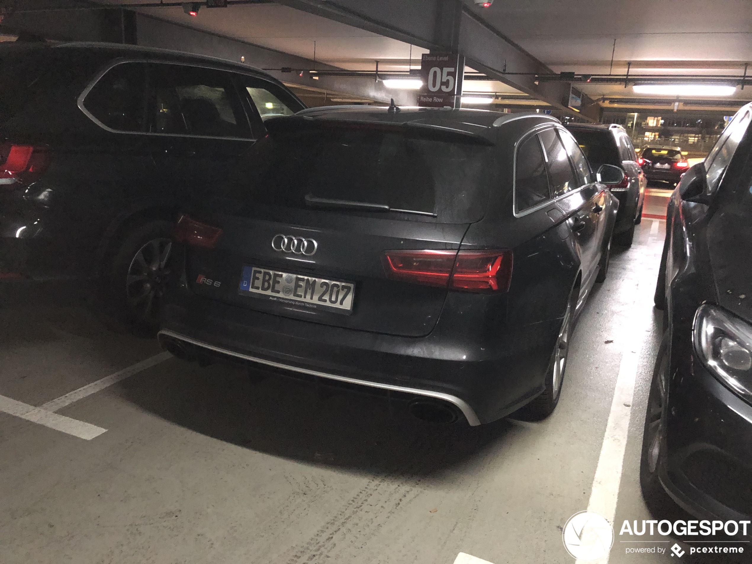 Audi RS6 Avant C7 2015