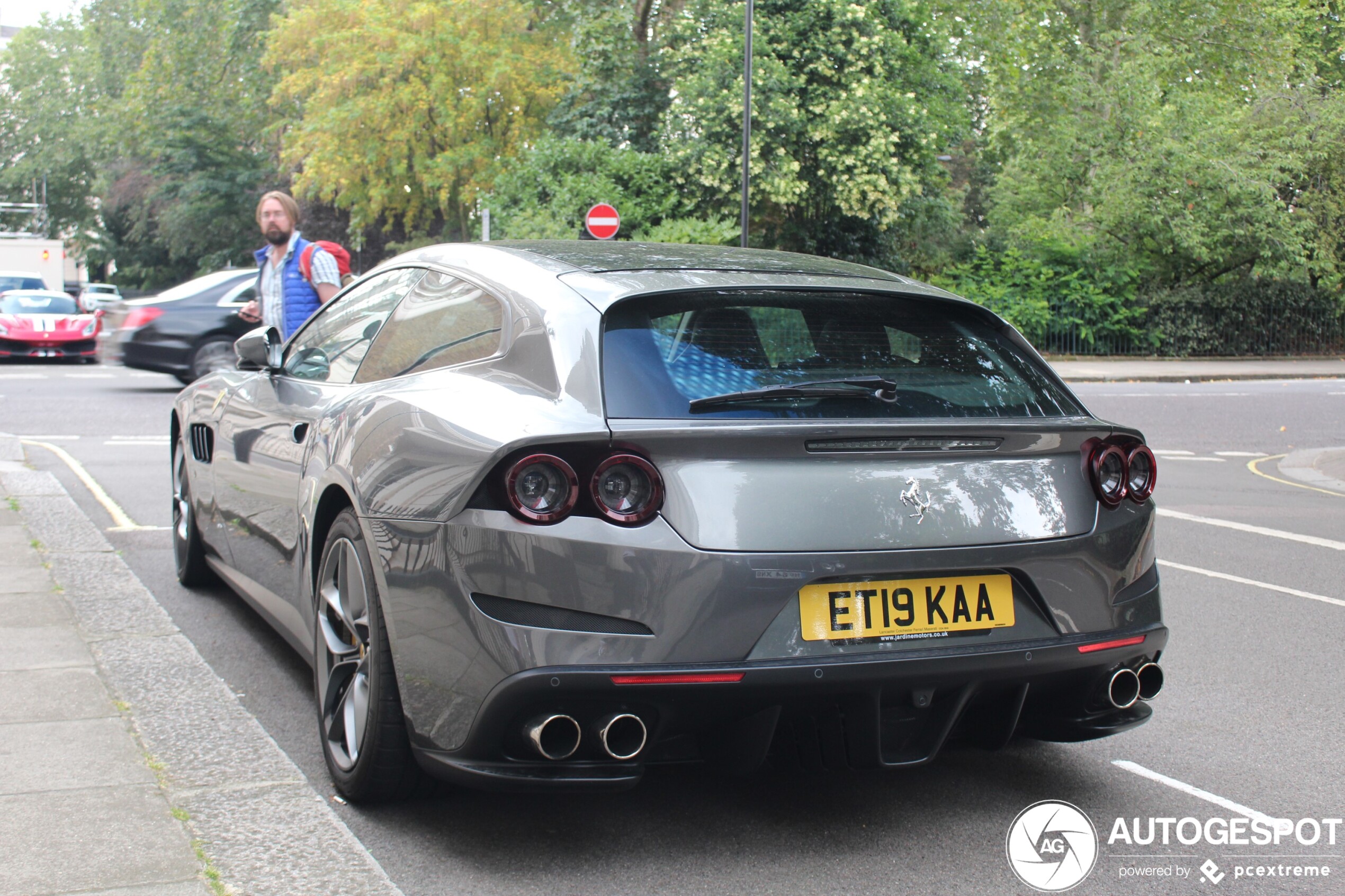 Ferrari GTC4Lusso T