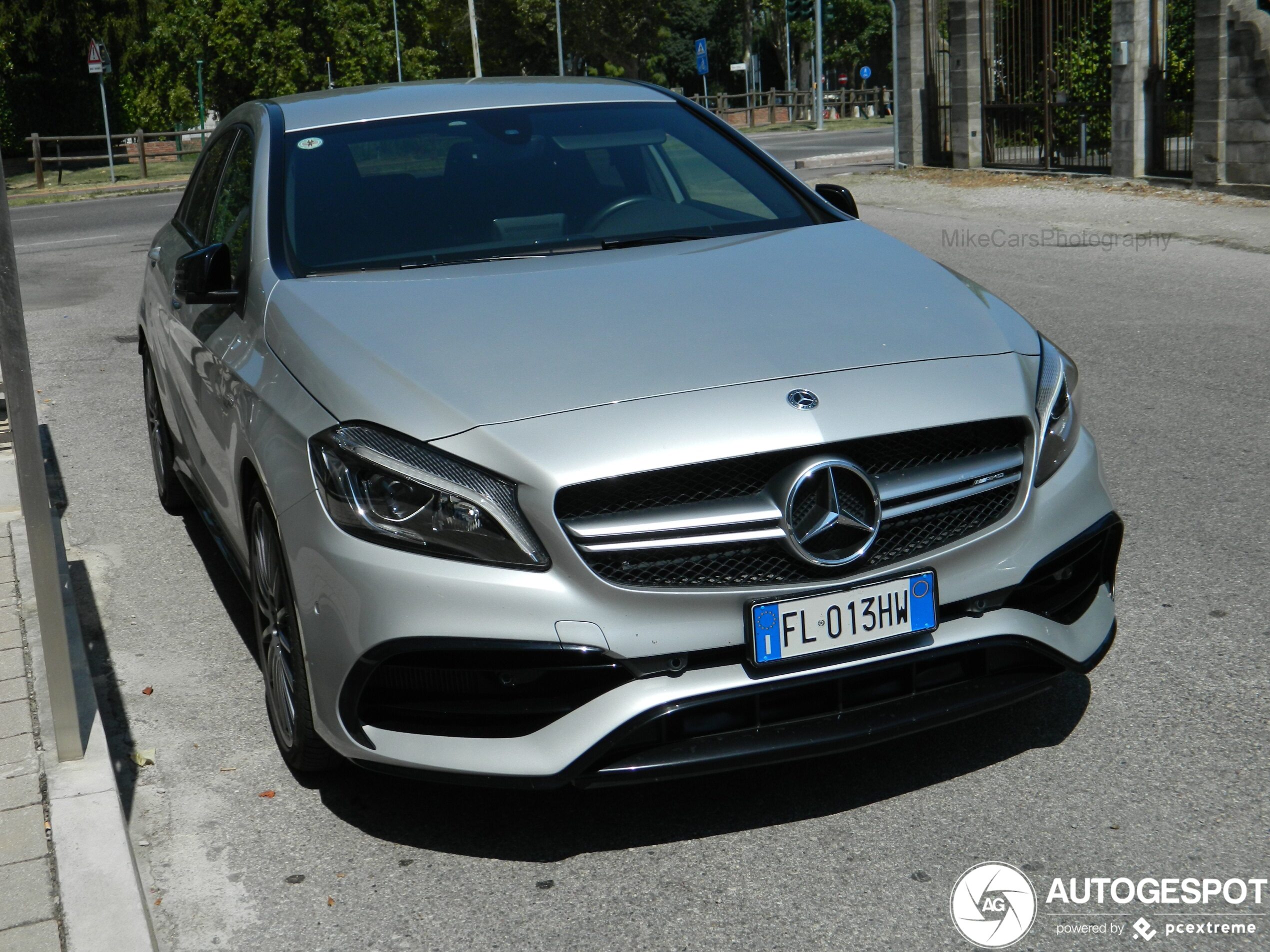 Mercedes-AMG A 45 W176 2015