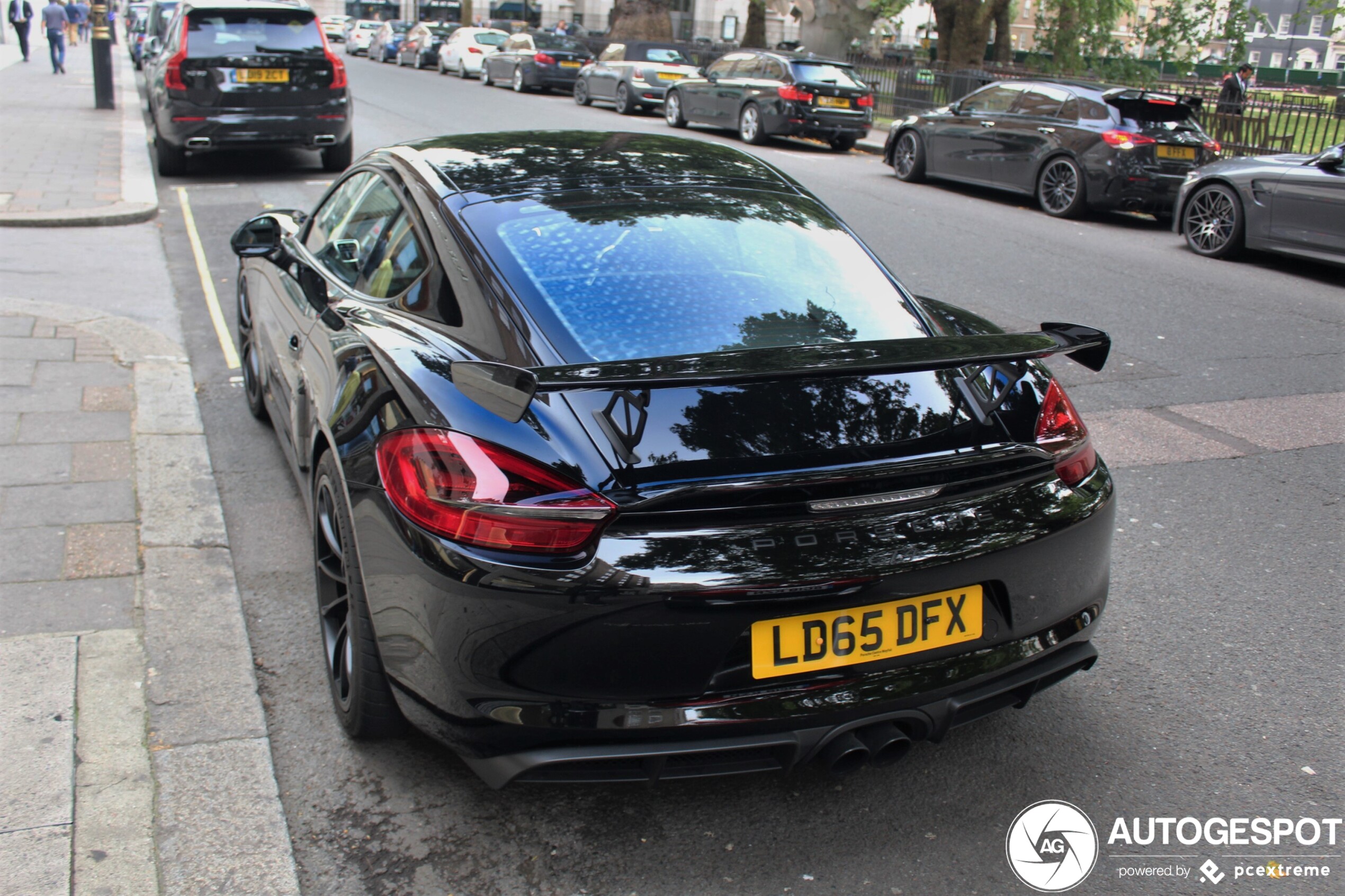 Porsche 981 Cayman GT4