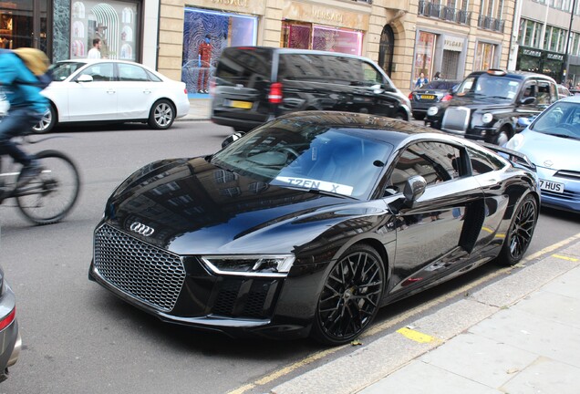 Audi R8 V10 Plus 2015