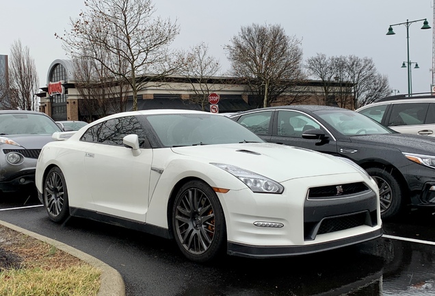 Nissan GT-R 2014